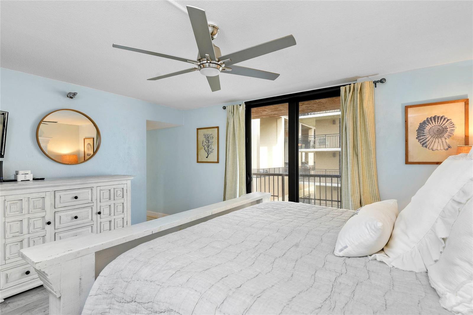 Image 26 of 40 For 4141 Atlantic Avenue 309