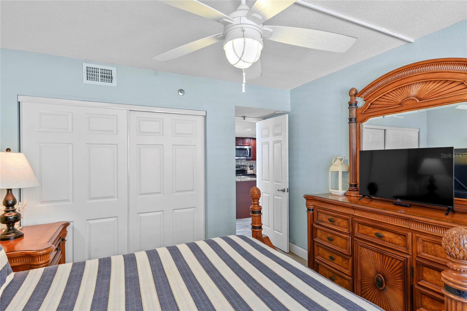 Image 36 of 40 For 4141 Atlantic Avenue 309