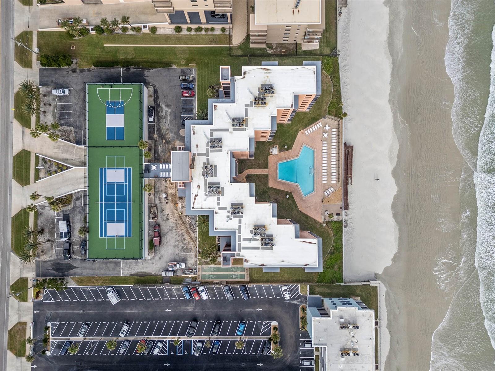 Image 4 of 40 For 4141 Atlantic Avenue 309