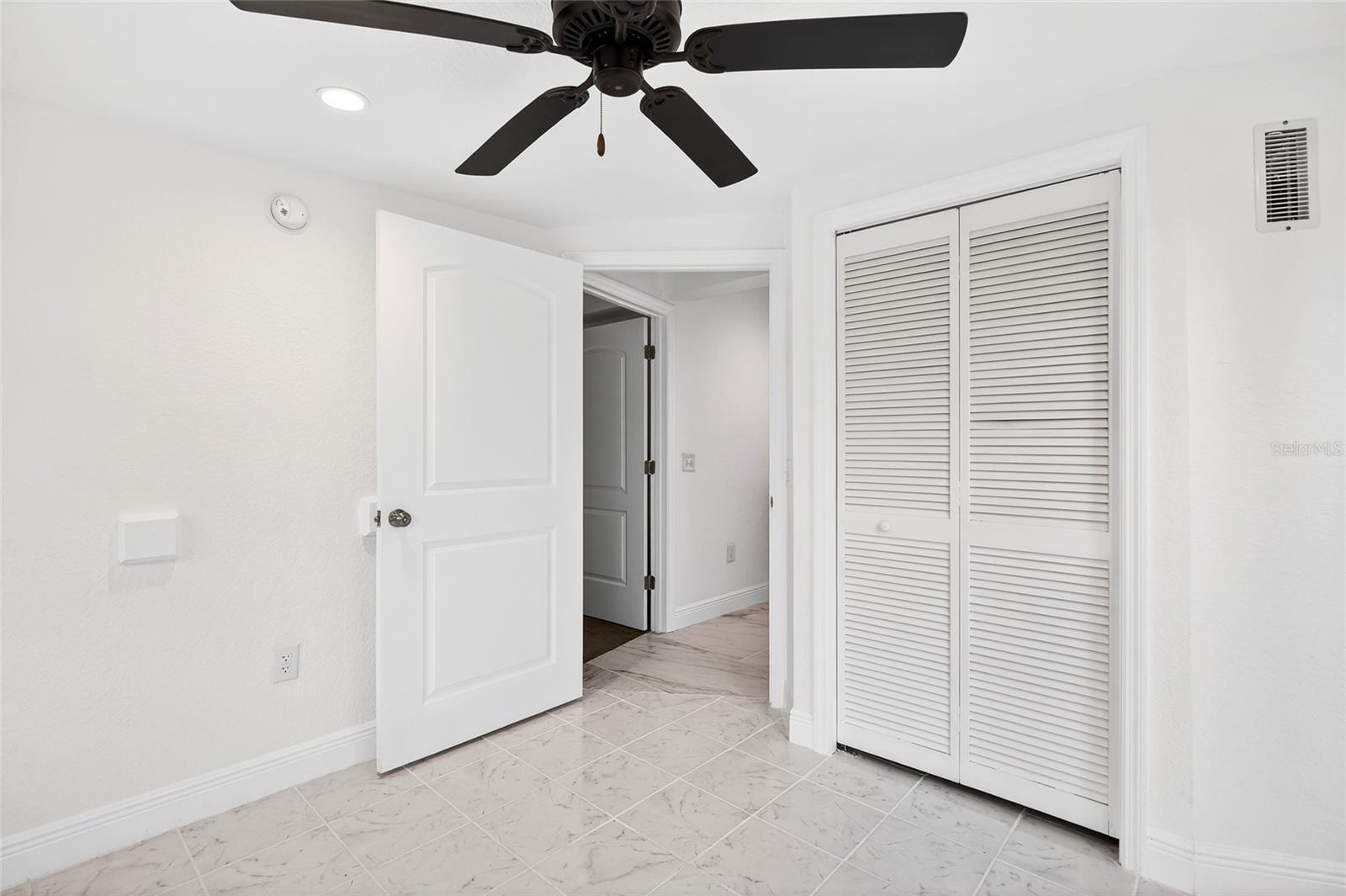 Image 24 of 30 For 1110 Fort King Street