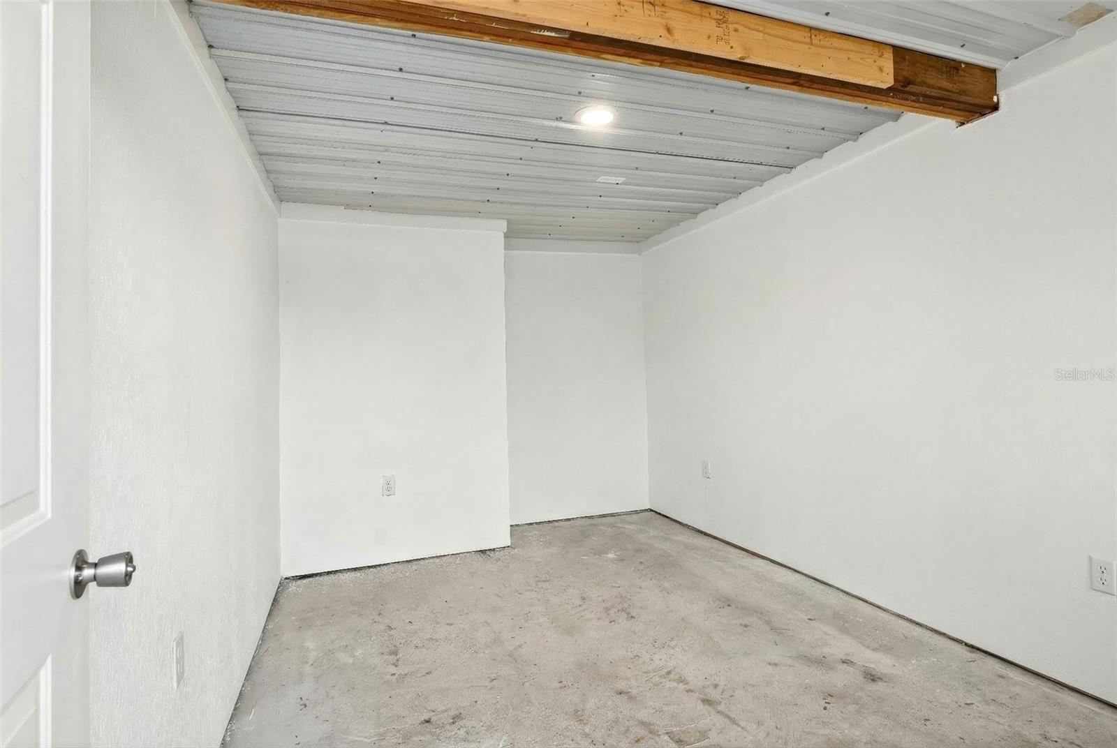 Image 28 of 30 For 1110 Fort King Street