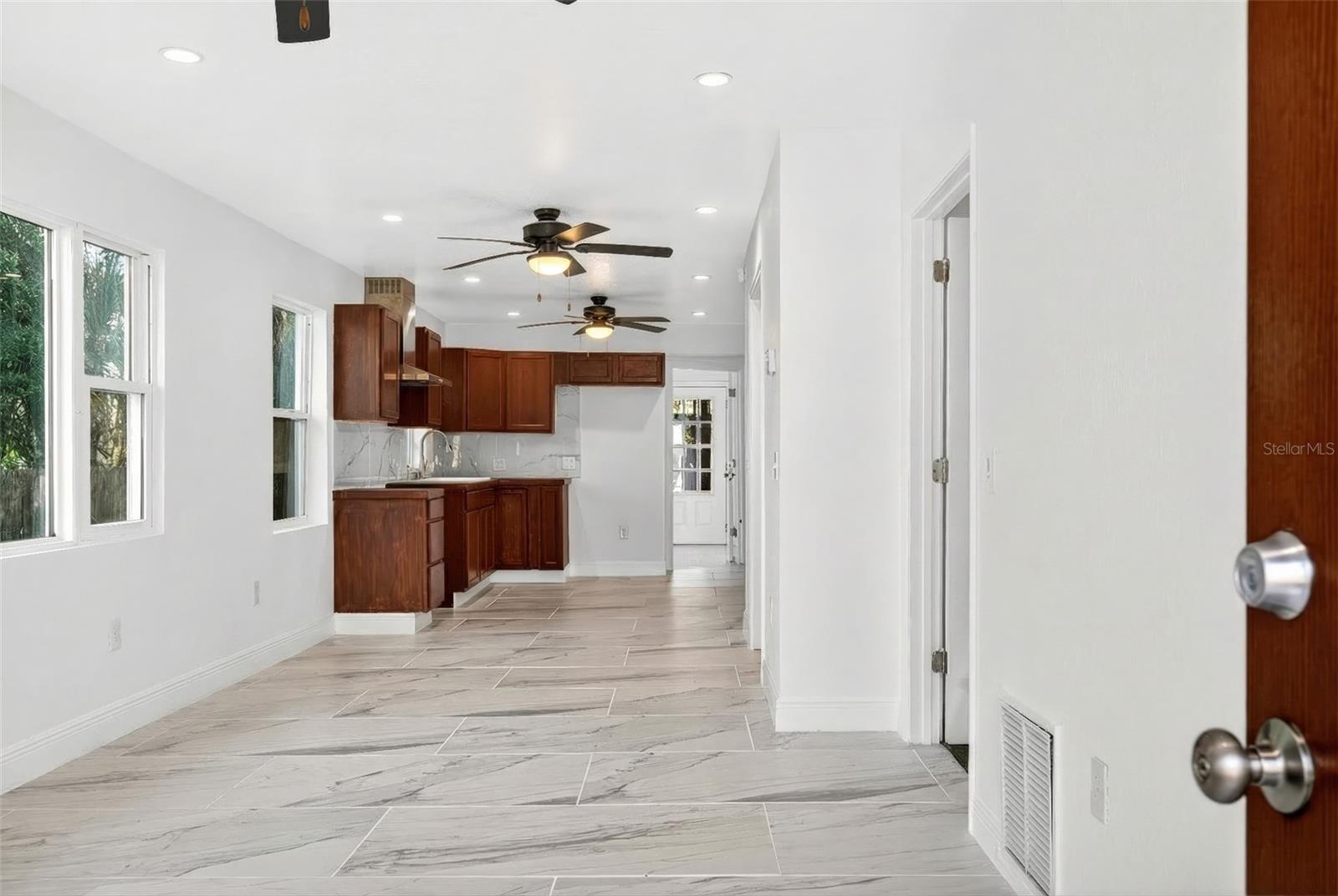 Image 4 of 30 For 1110 Fort King Street