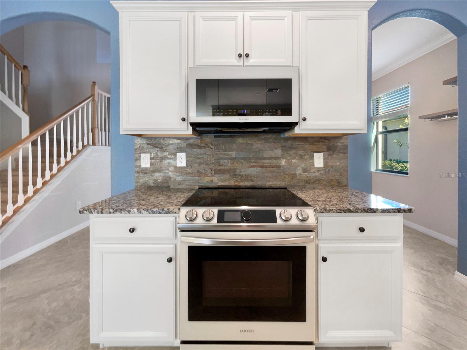 Image 8 of 32 For 12691 Cinqueterre Drive