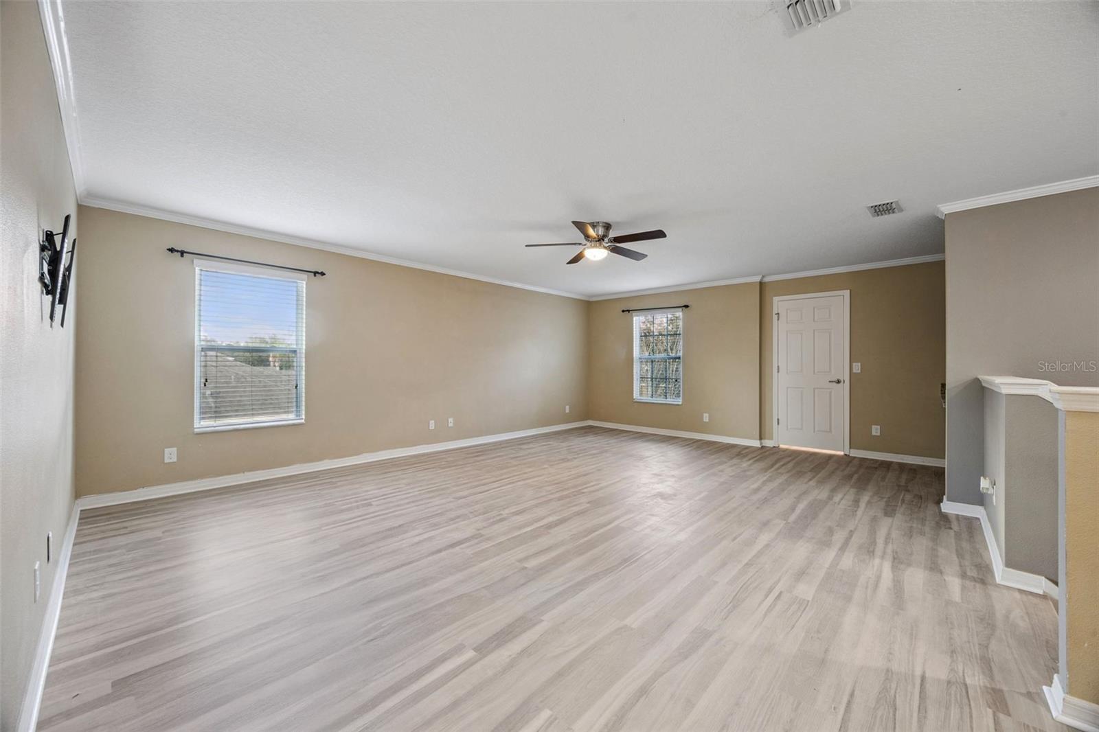 Image 11 of 57 For 964 Galway Boulevard