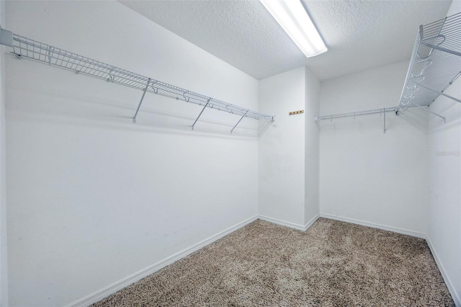 Image 16 of 57 For 964 Galway Boulevard