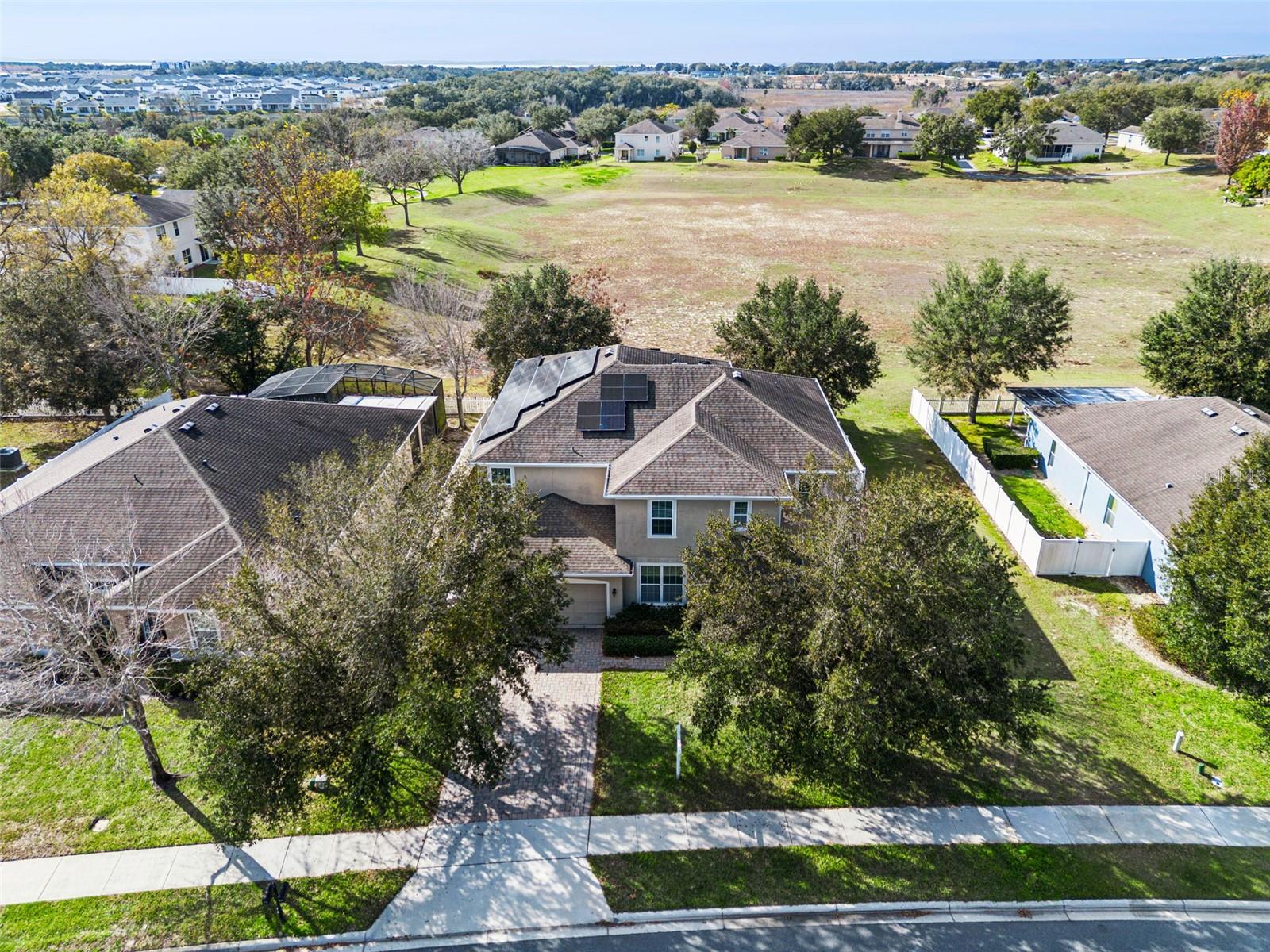 Image 29 of 57 For 964 Galway Boulevard