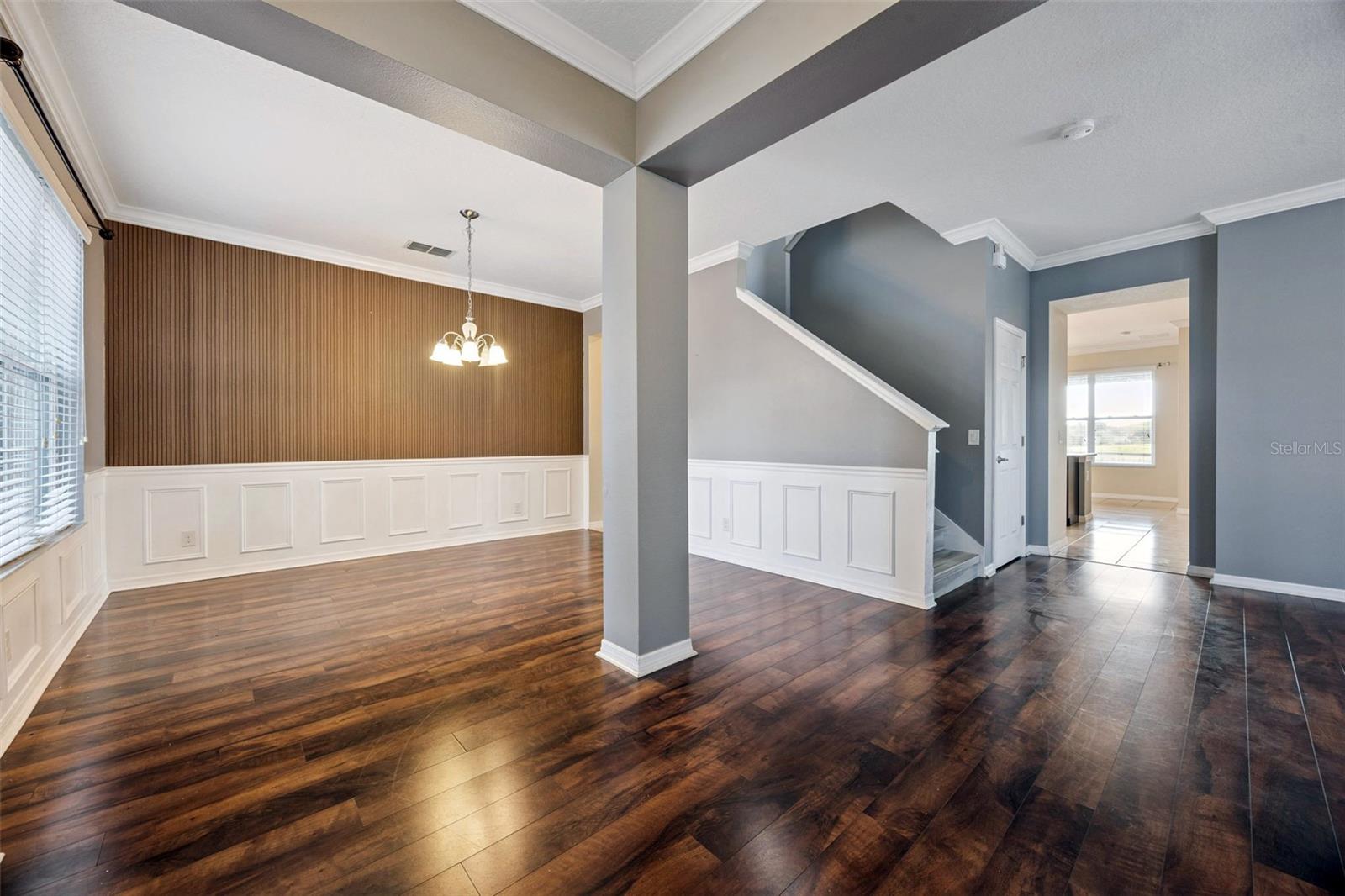 Image 4 of 57 For 964 Galway Boulevard