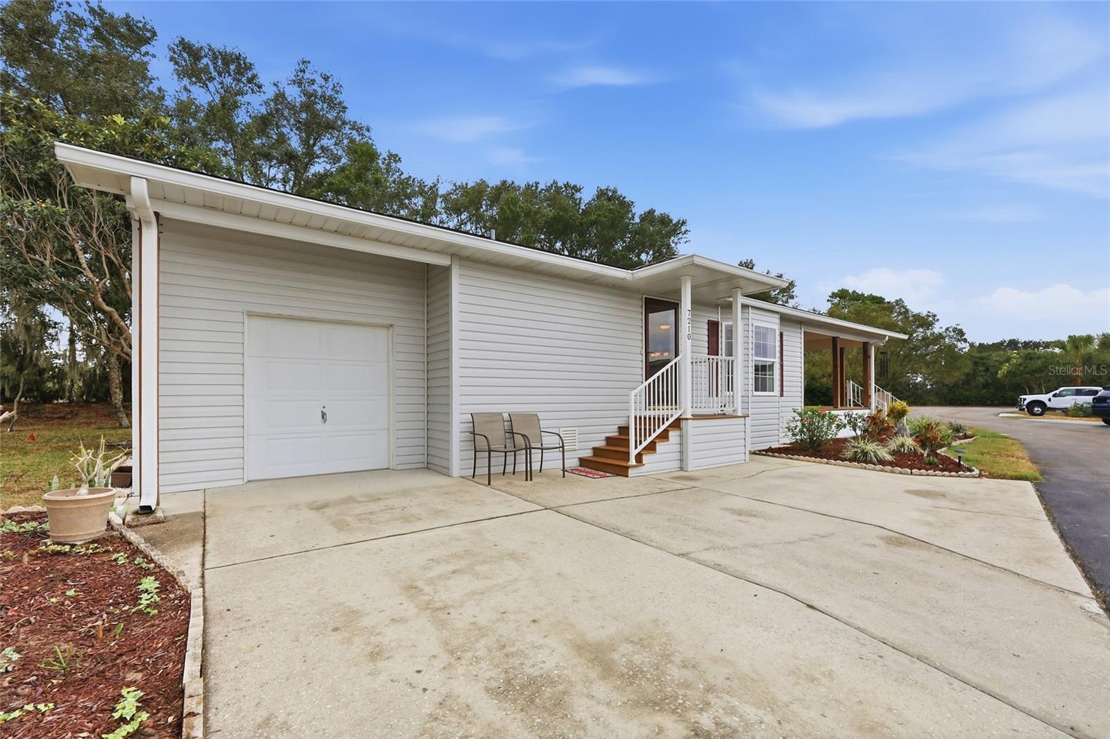 Image 14 of 34 For 7210 Windsong Drive