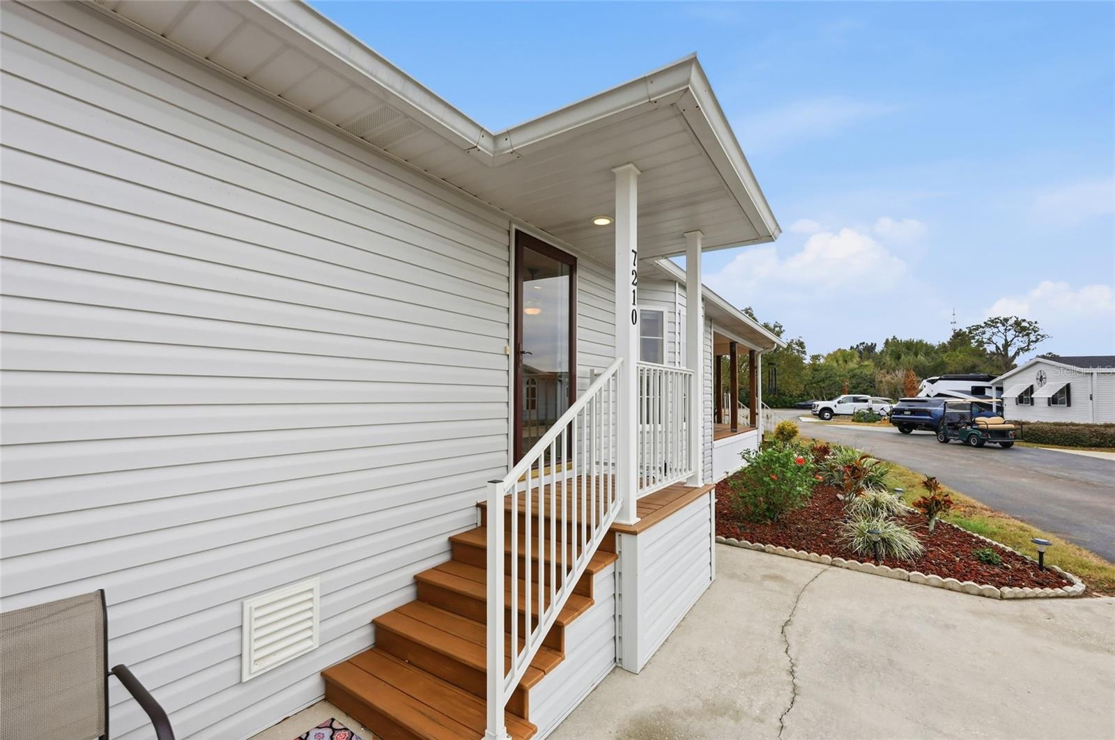 Image 15 of 34 For 7210 Windsong Drive