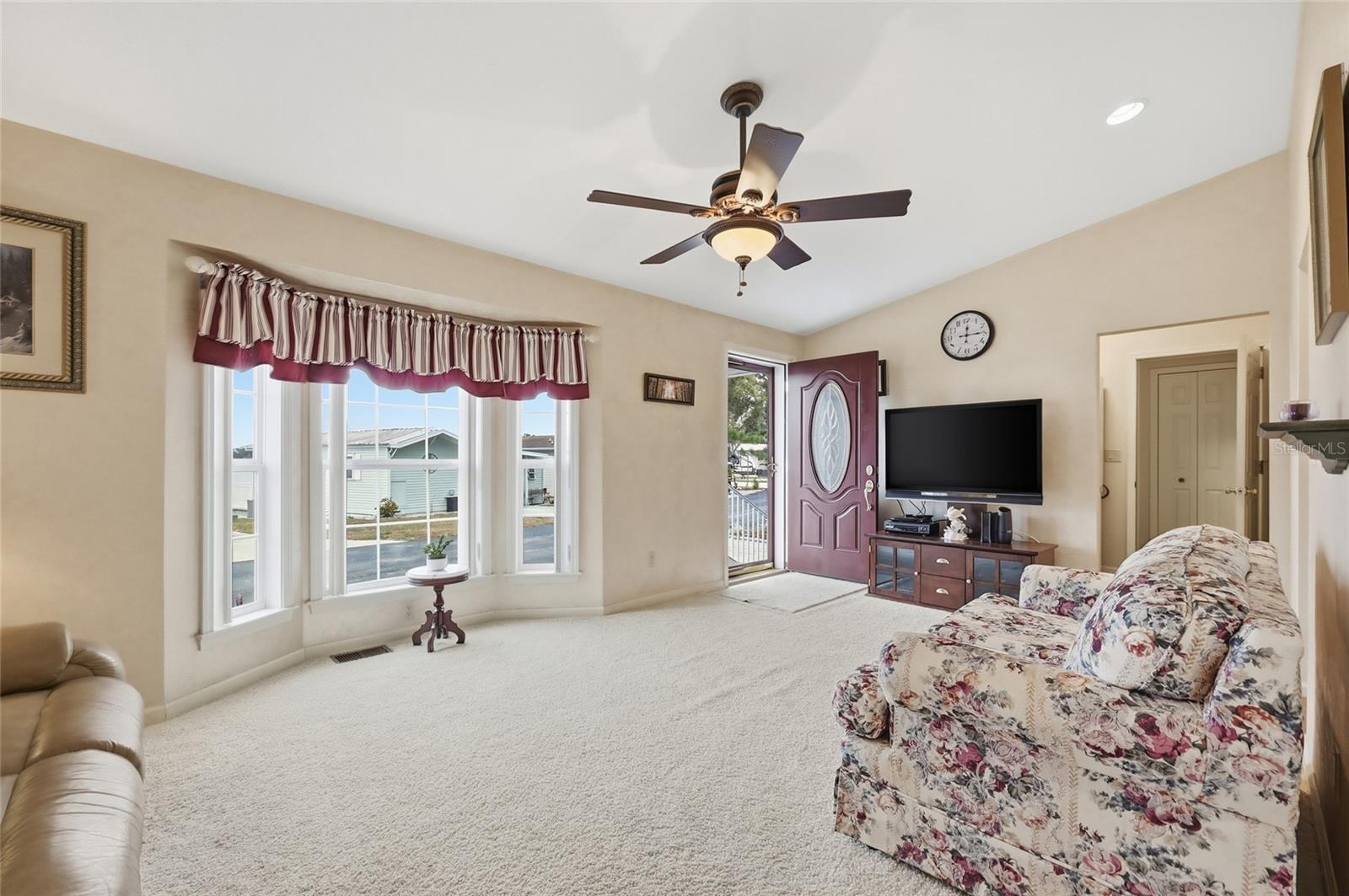 Image 18 of 34 For 7210 Windsong Drive