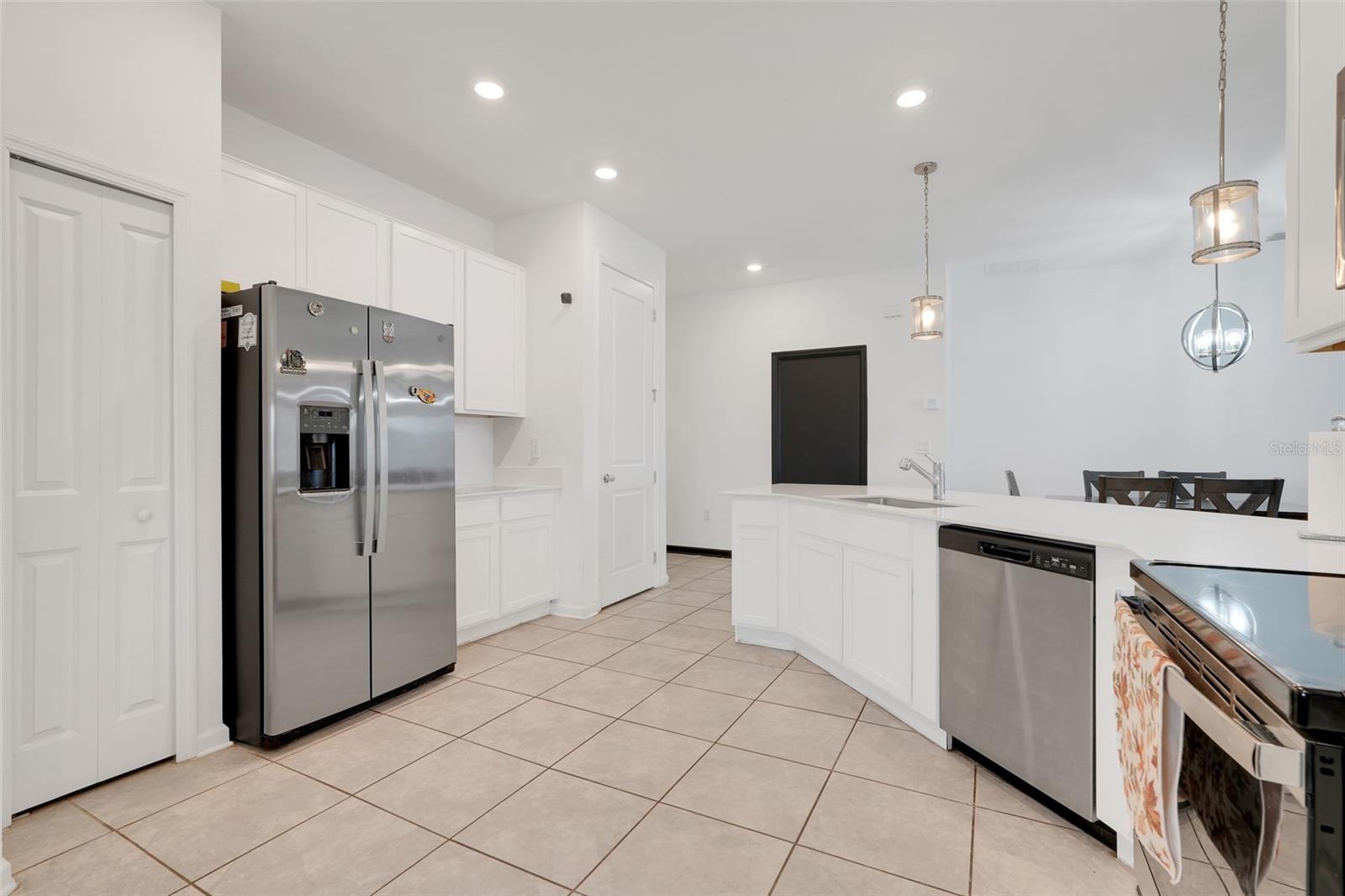 Image 11 of 33 For 1052 Holden Way