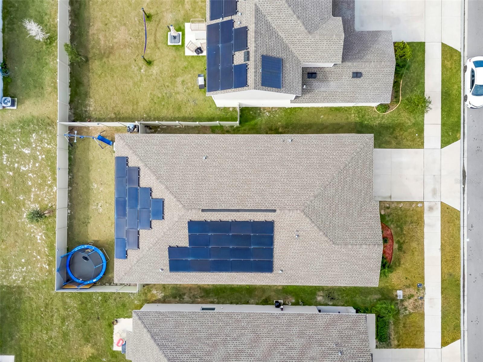 Image 3 of 33 For 1052 Holden Way