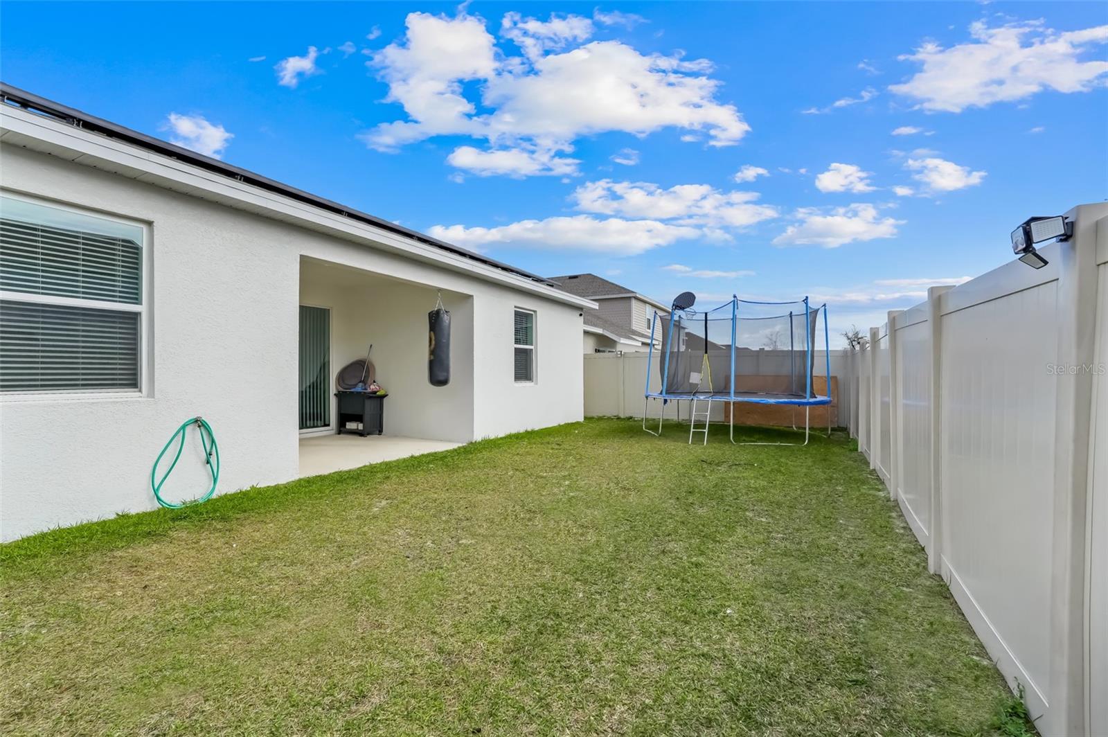 Image 30 of 33 For 1052 Holden Way