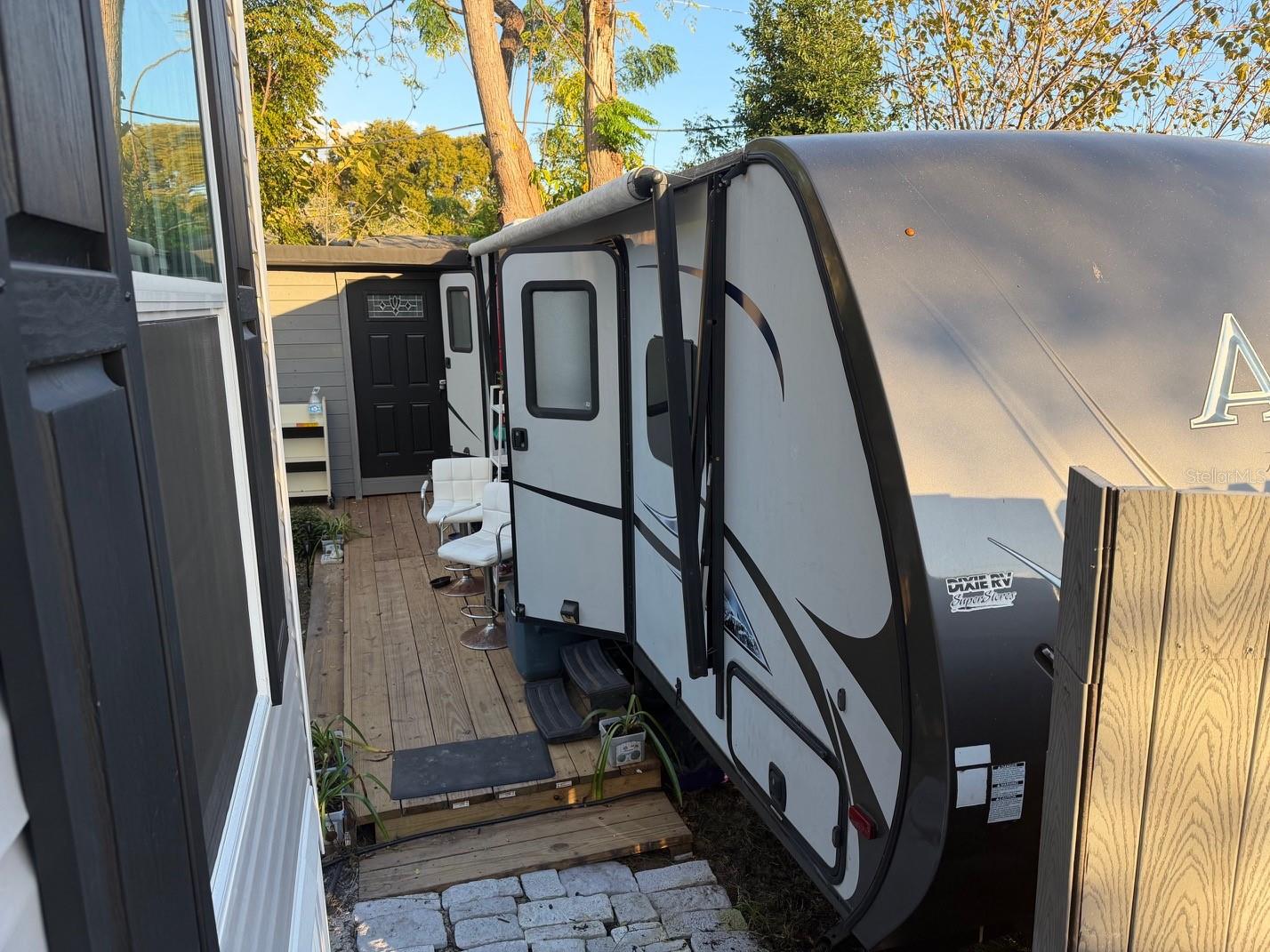 Image 2 of 8 For 4425 Mobilaire Drive