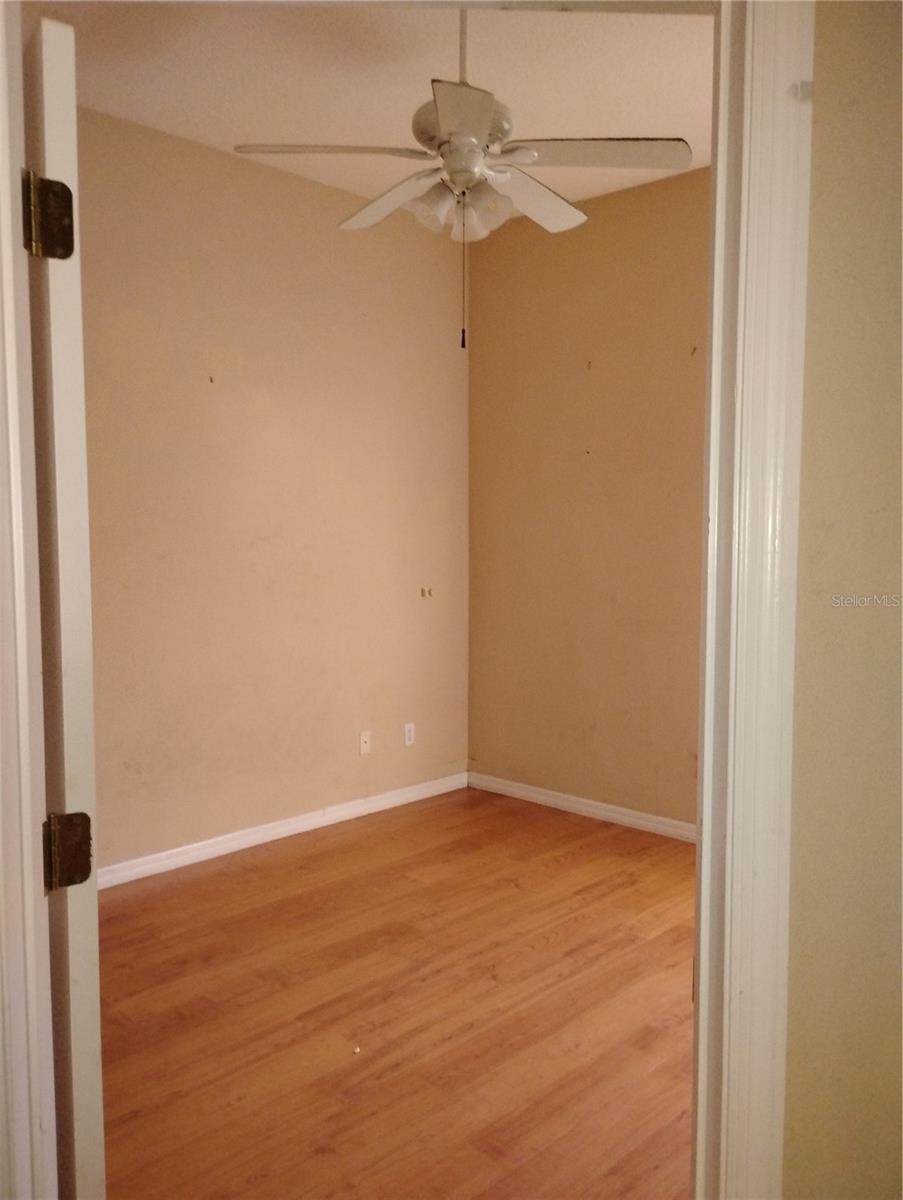 Image 17 of 25 For 626 Alexandria Place Drive