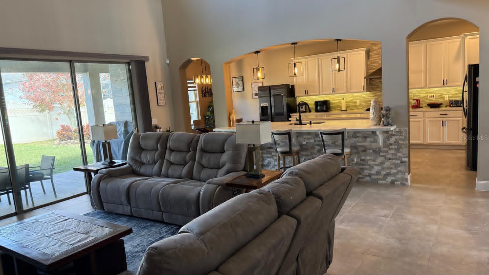 Image 11 of 47 For 13665 Killebrew Way