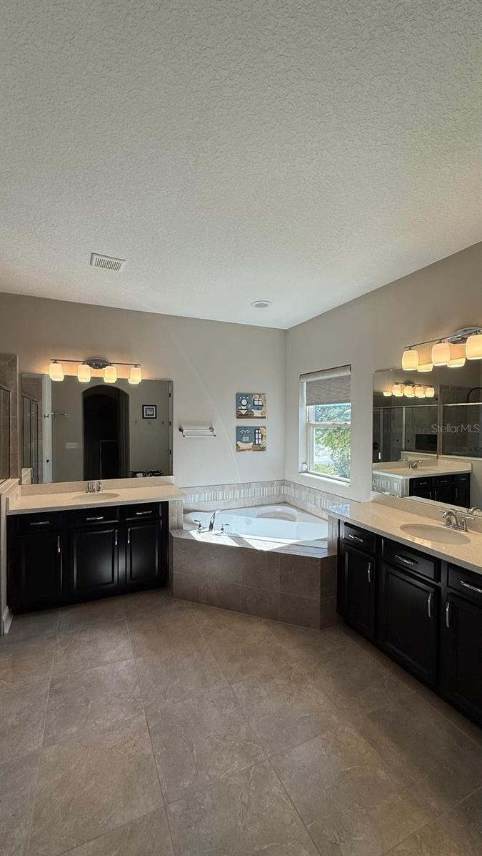 Image 19 of 47 For 13665 Killebrew Way