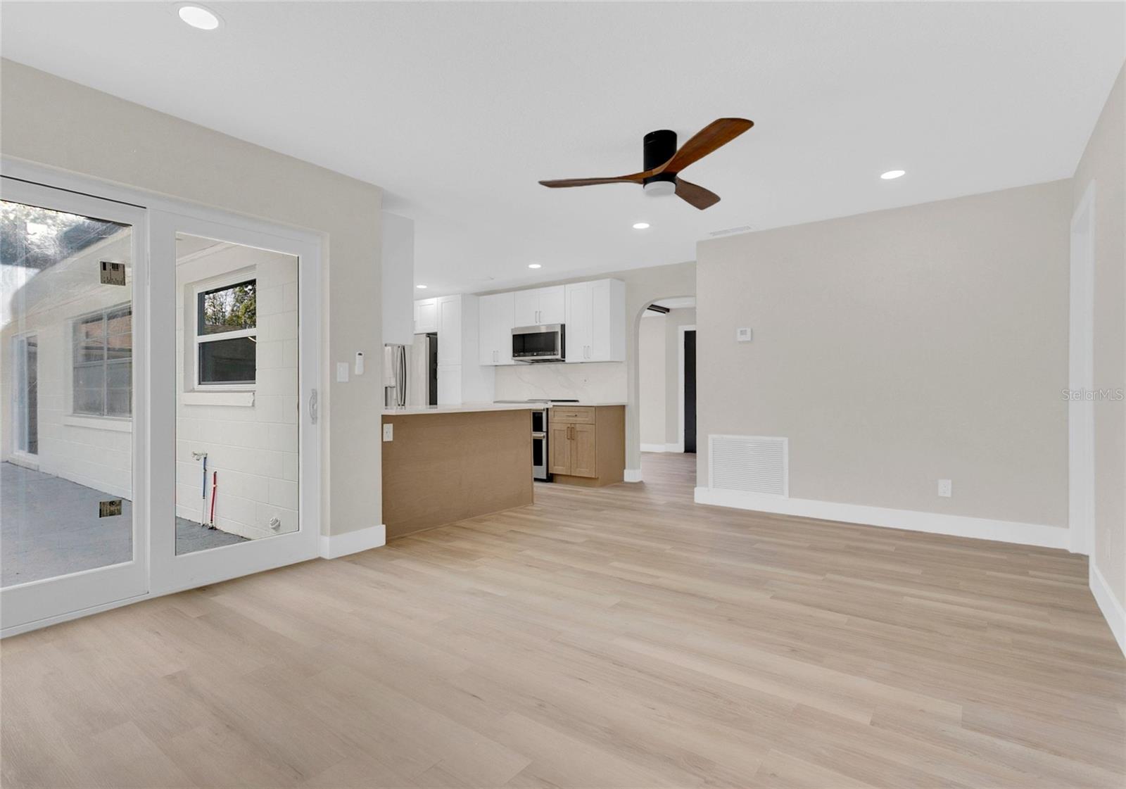 Image 13 of 34 For 330 Elkhorn Court