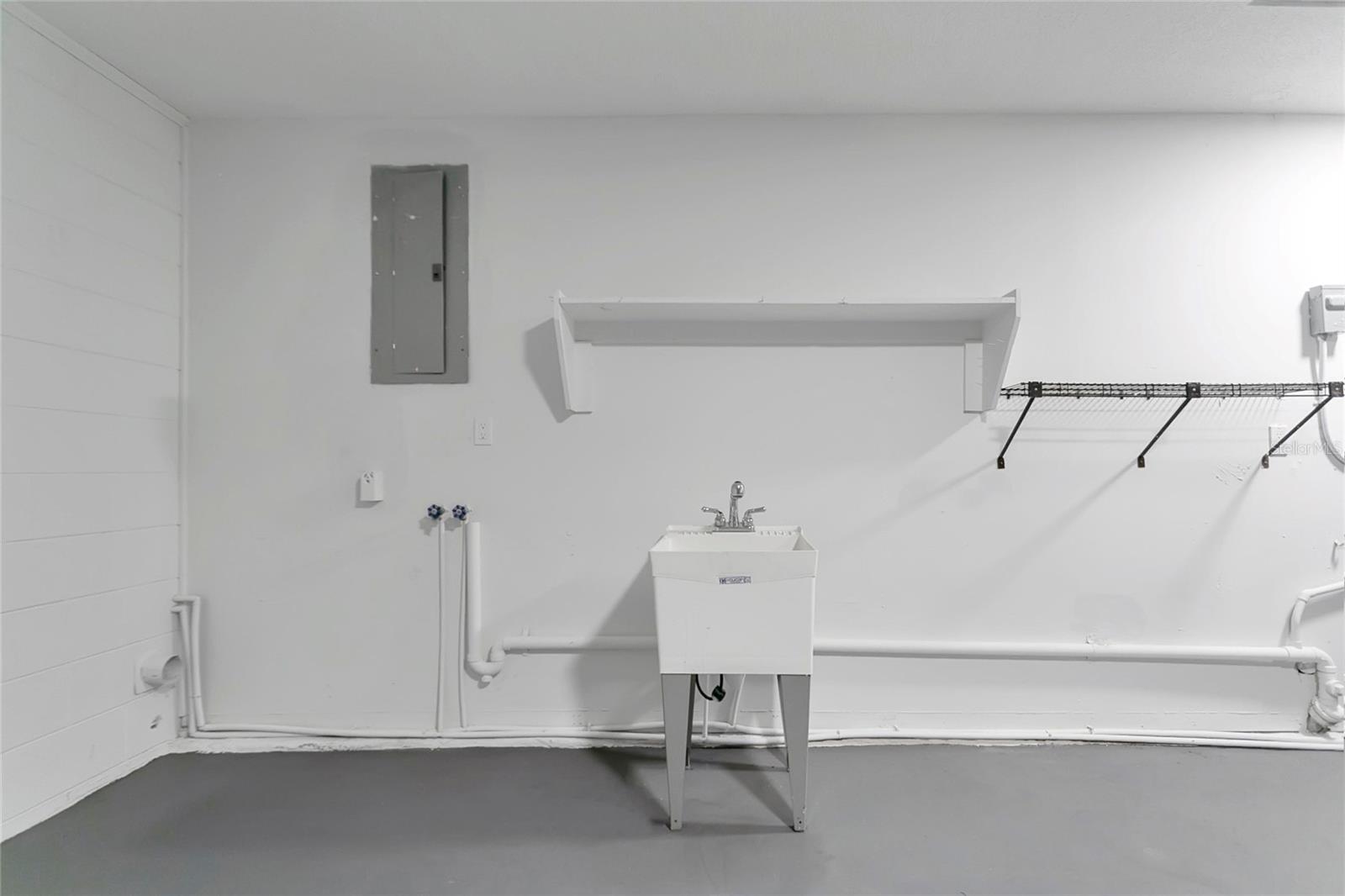 Image 22 of 34 For 330 Elkhorn Court