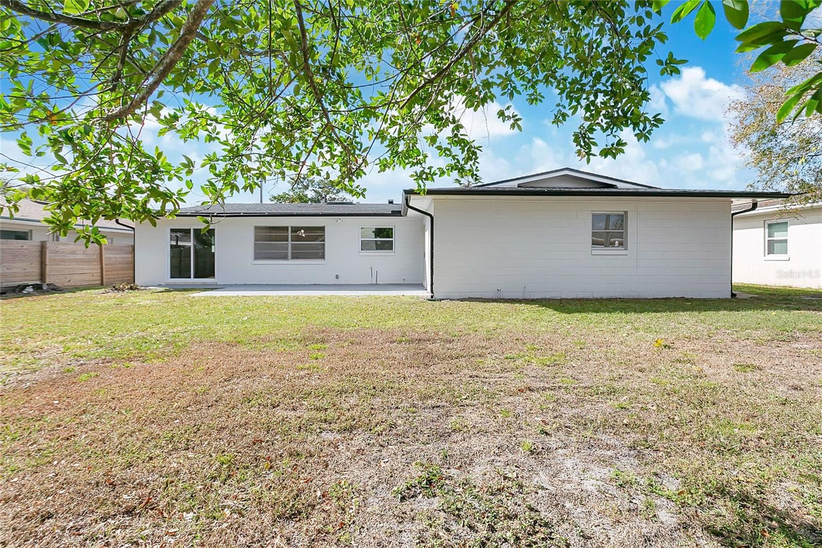 Image 25 of 34 For 330 Elkhorn Court