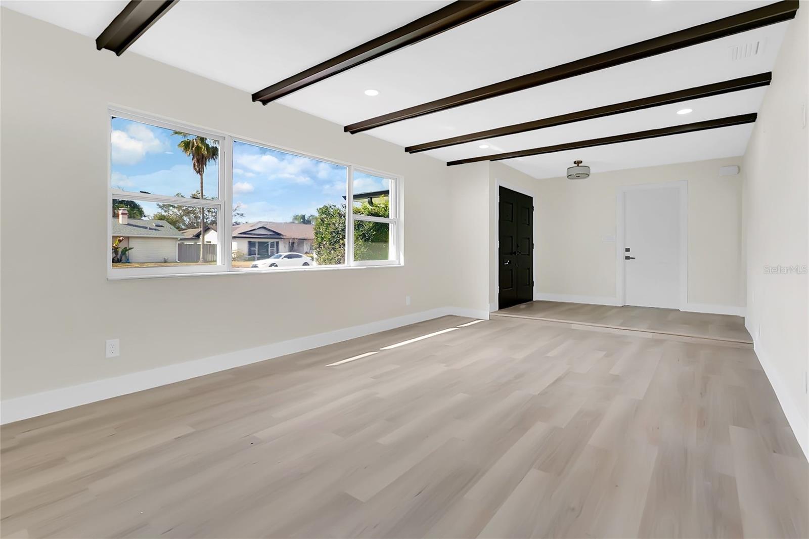 Image 4 of 34 For 330 Elkhorn Court