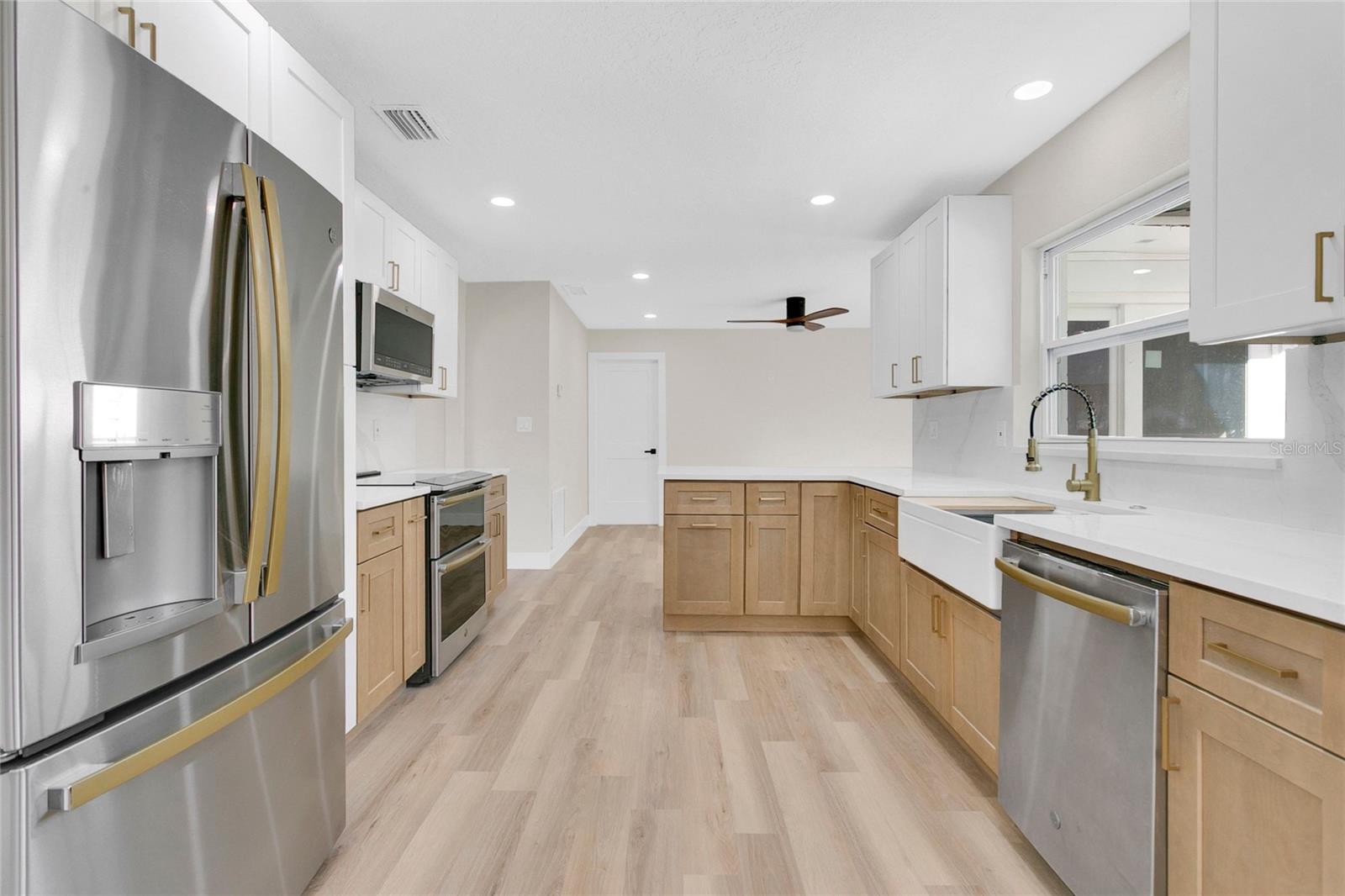 Image 9 of 34 For 330 Elkhorn Court