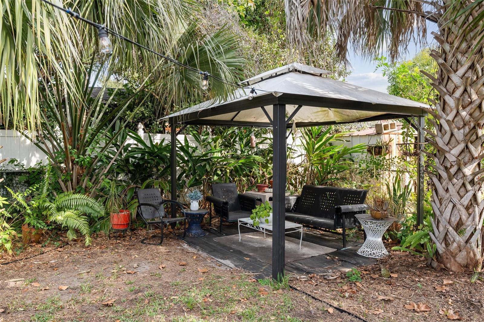 Image 27 of 33 For 1617 Campbell Avenue