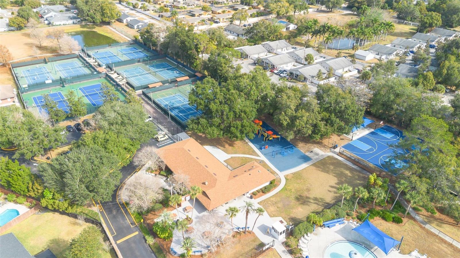 Image 32 of 33 For 1617 Campbell Avenue