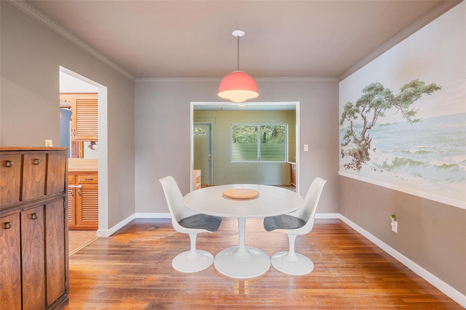 Image 7 of 33 For 1617 Campbell Avenue