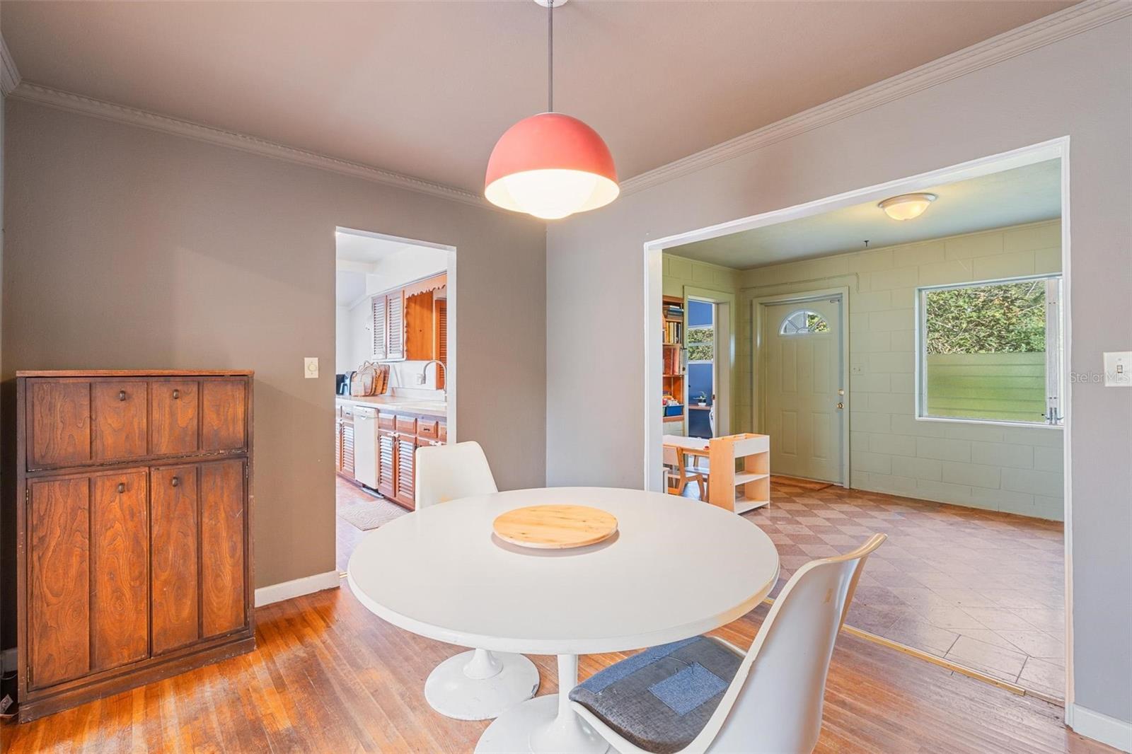 Image 8 of 33 For 1617 Campbell Avenue