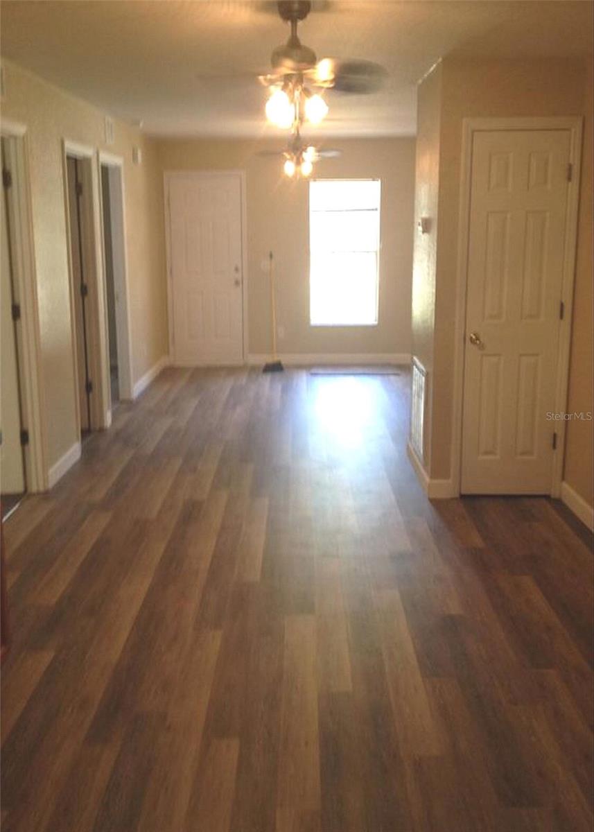 Image 11 of 20 For 9435 Manashee Drive