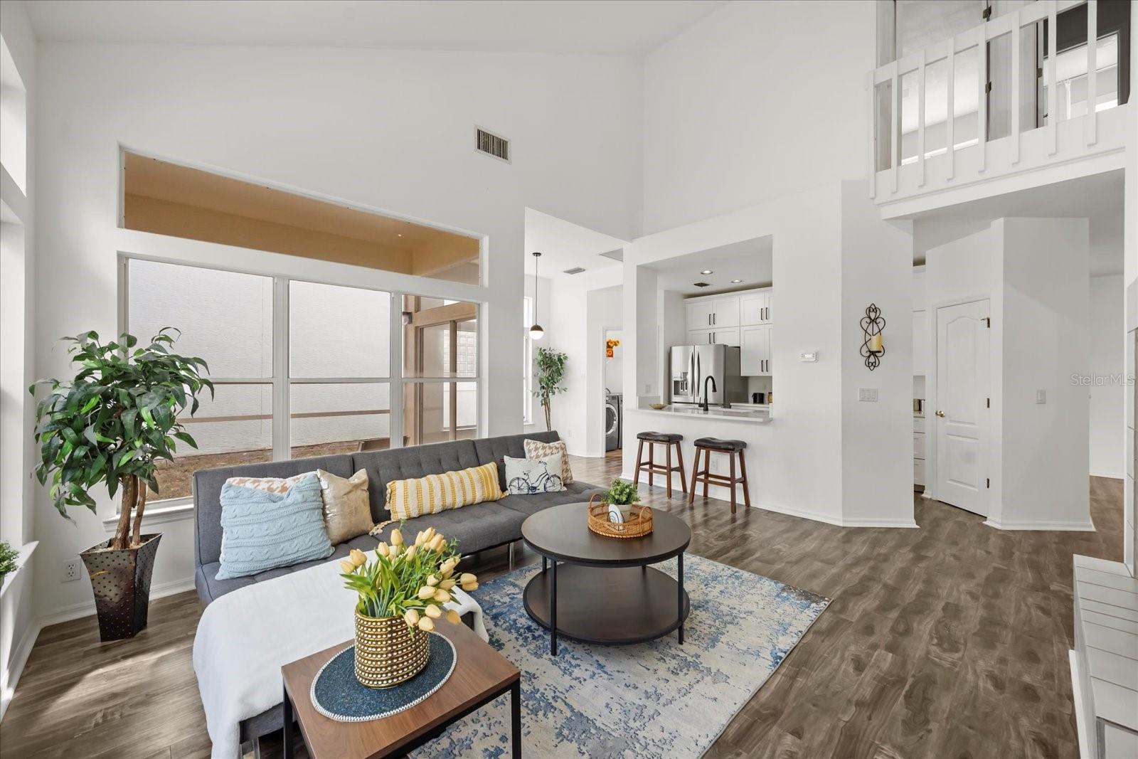 Image 11 of 38 For 220 Wimbledon Circle