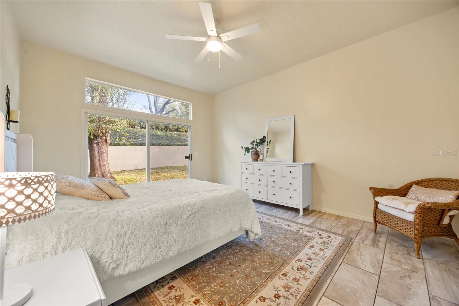 Image 18 of 38 For 220 Wimbledon Circle