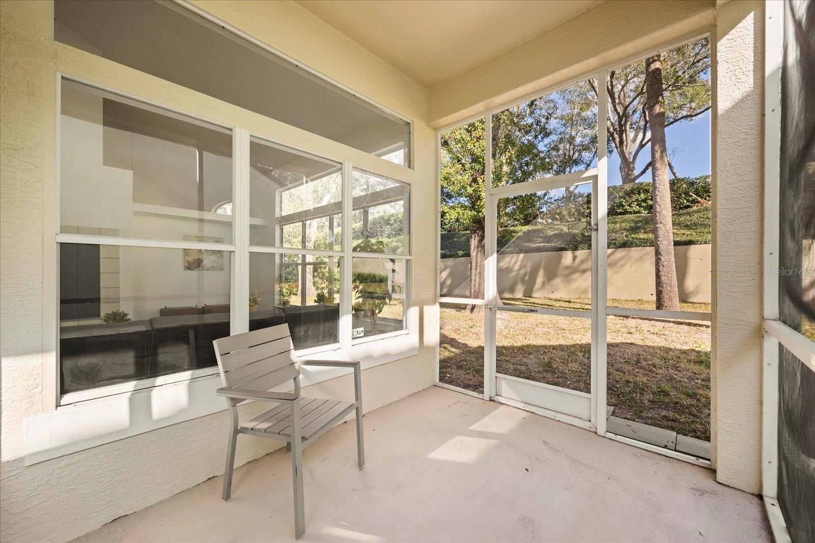 Image 34 of 38 For 220 Wimbledon Circle