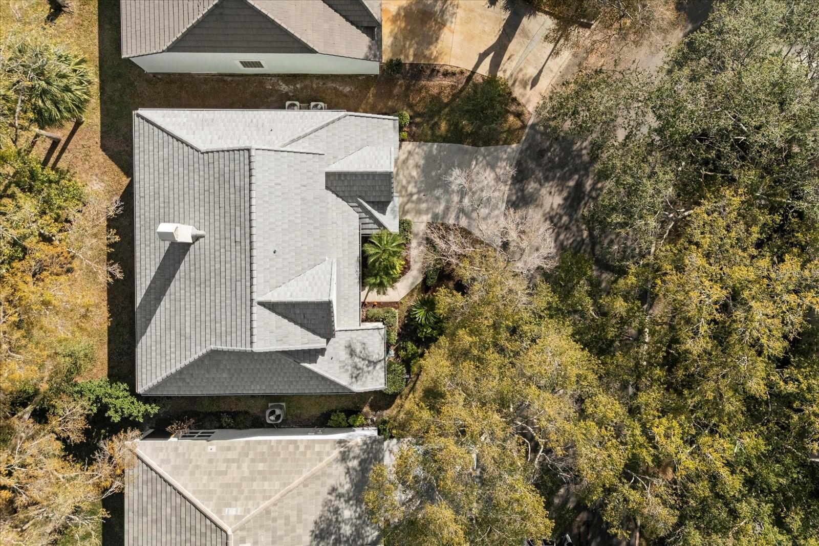 Image 37 of 38 For 220 Wimbledon Circle