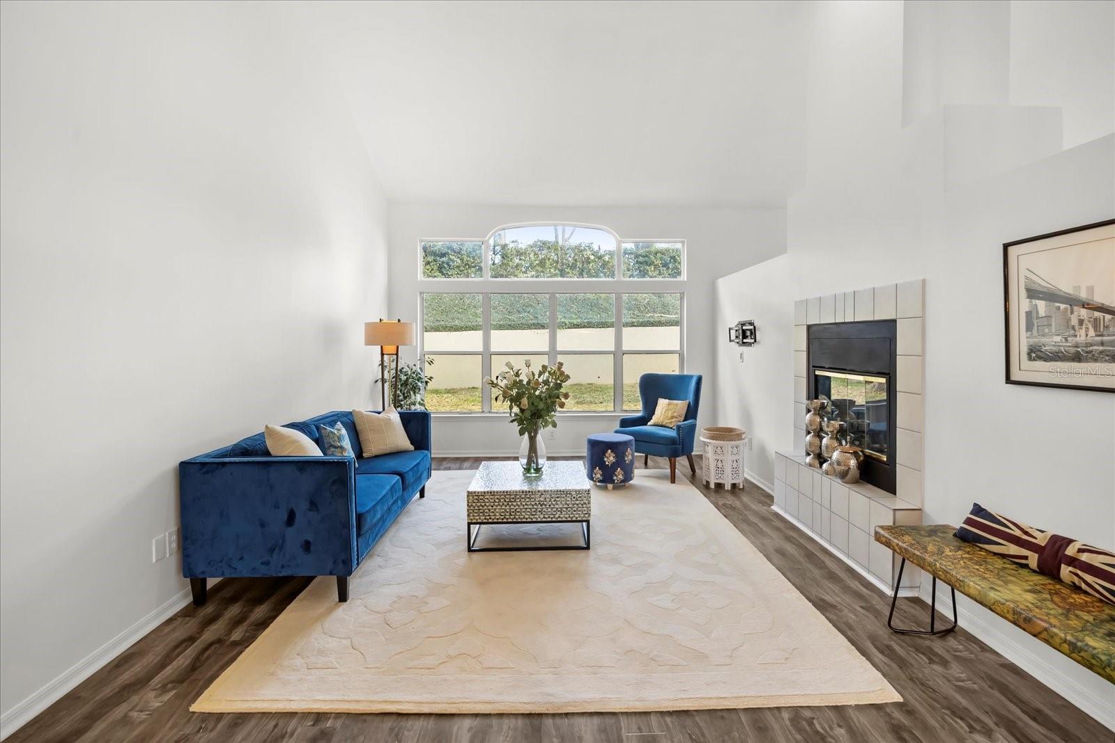 Image 9 of 38 For 220 Wimbledon Circle