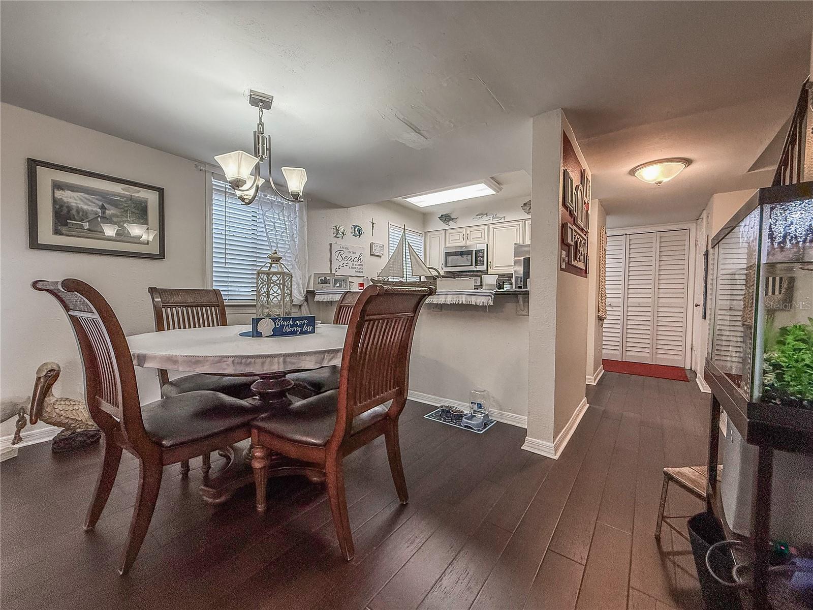 Image 9 of 42 For 1428 Oak Place G