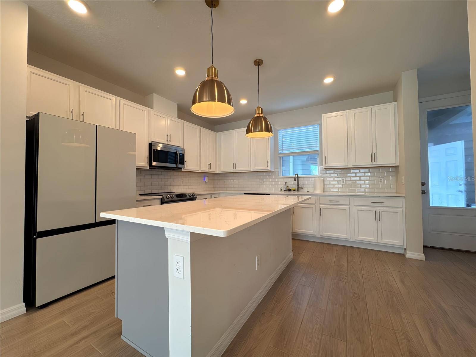 Image 3 of 37 For 2962 Voyager Avenue