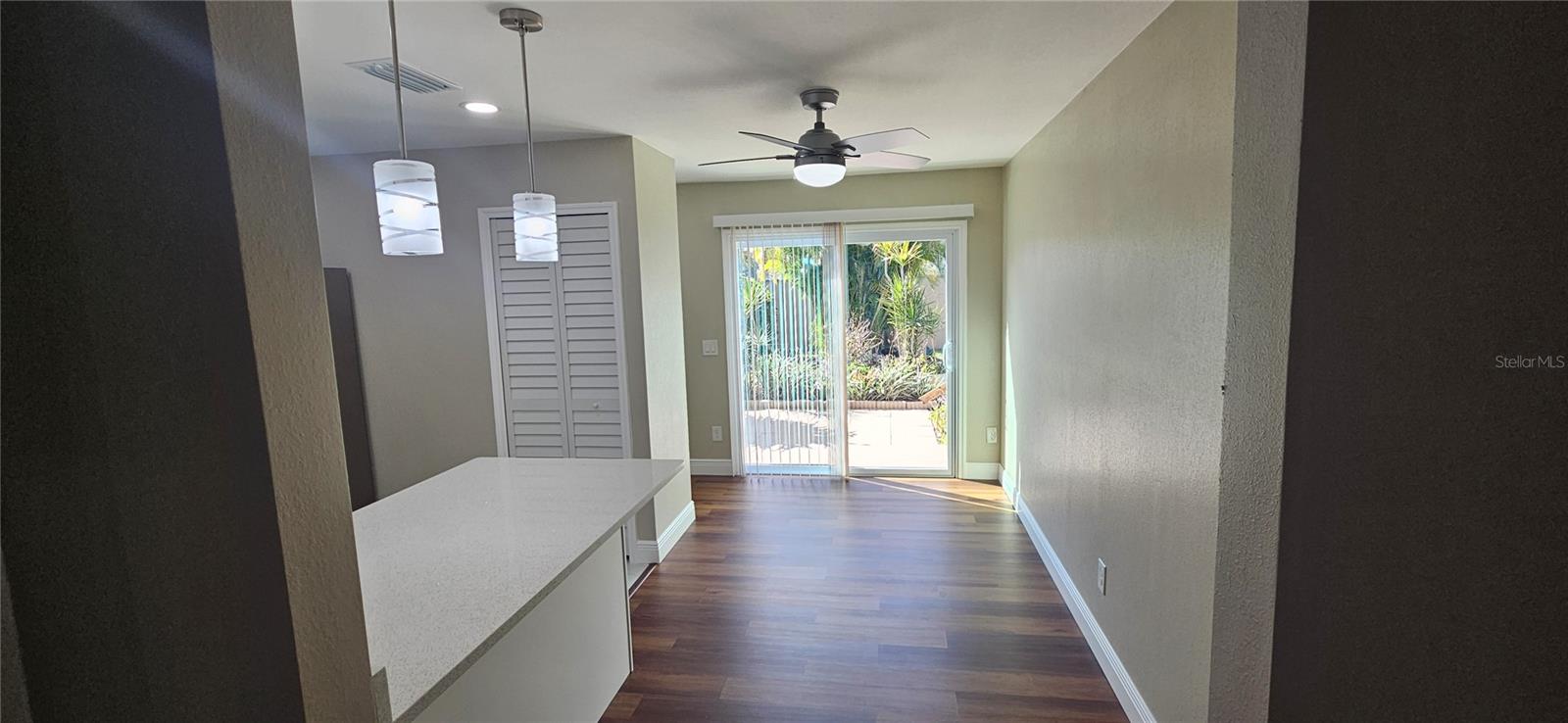 Image 5 of 21 For 606 Casa Park A Court