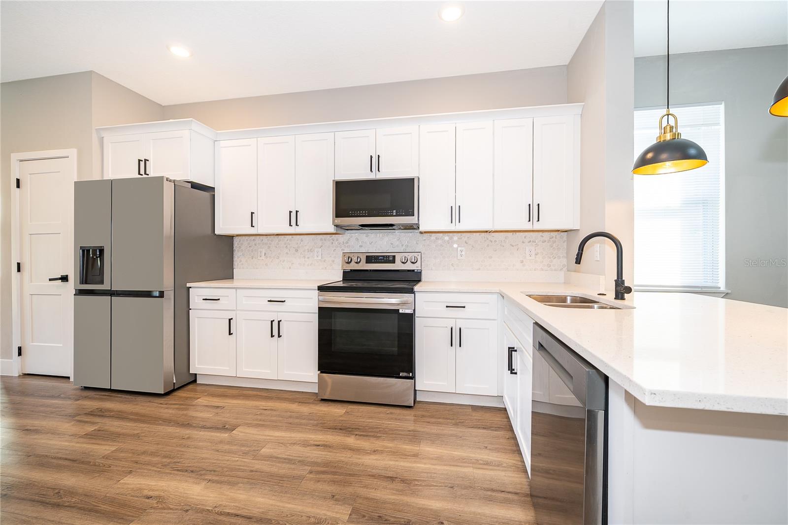 Image 10 of 31 For 1519 Indiana Street