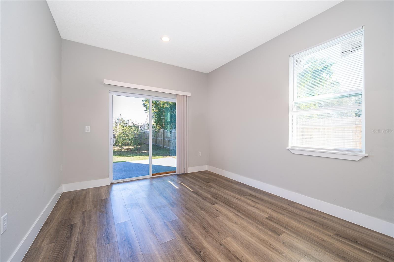 Image 13 of 31 For 1519 Indiana Street