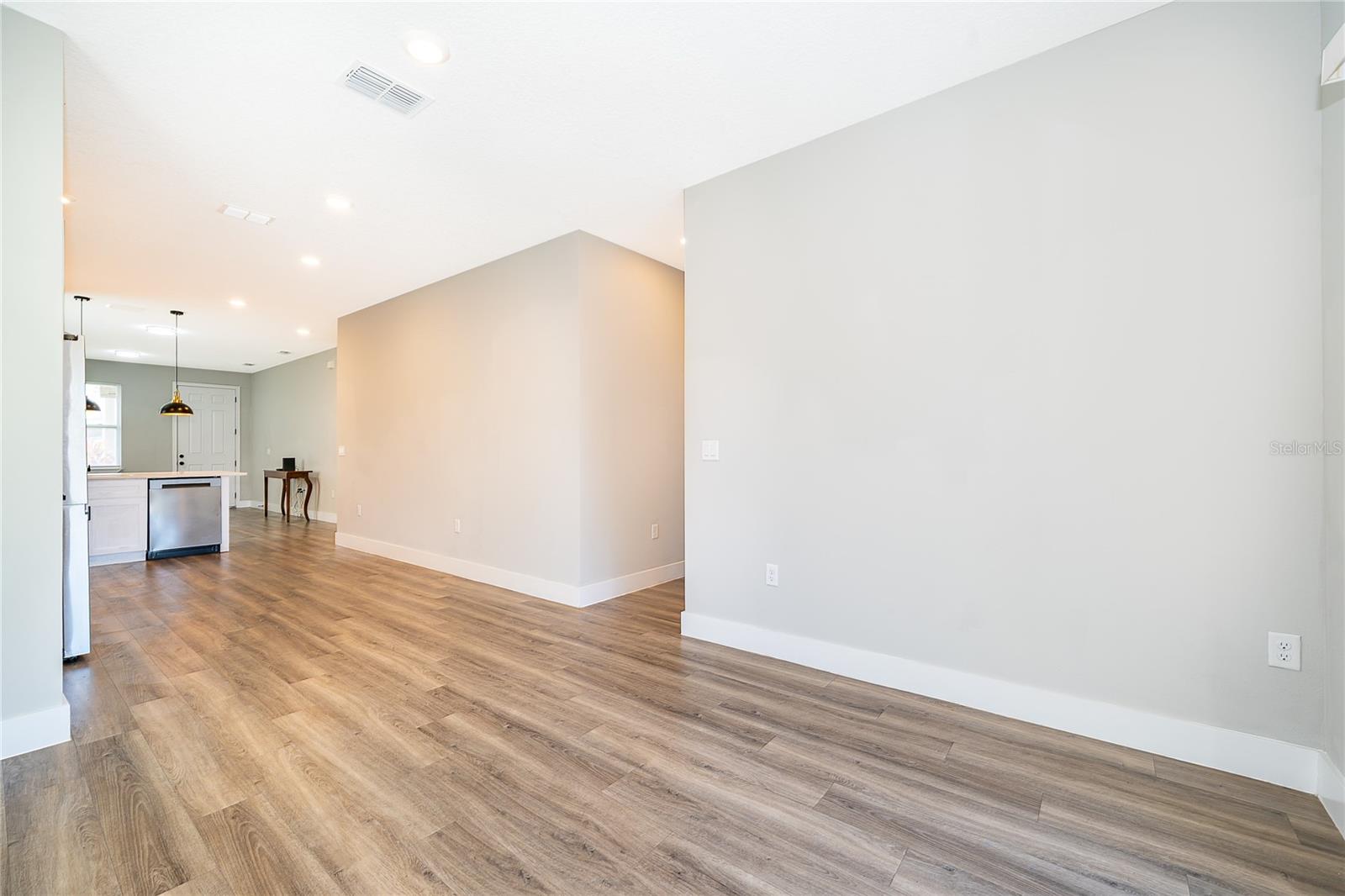 Image 15 of 31 For 1519 Indiana Street