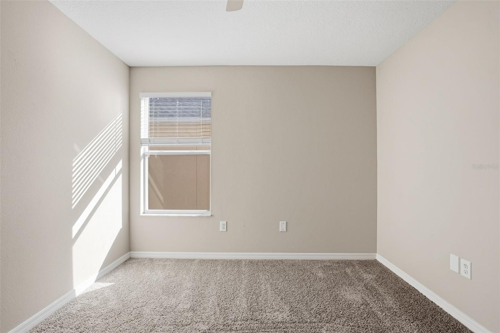 Image 32 of 51 For 12024 Streambed Drive