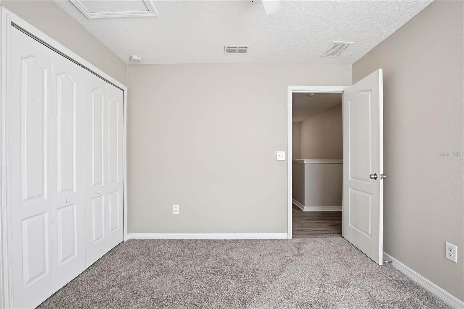 Image 33 of 51 For 12024 Streambed Drive