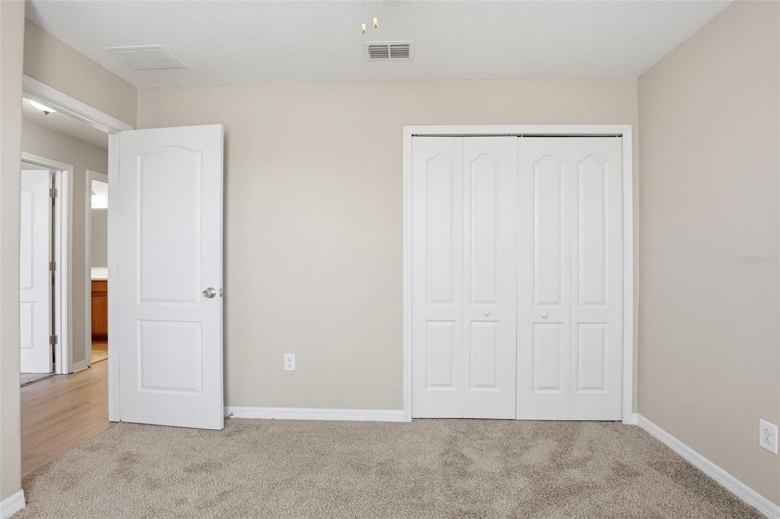 Image 35 of 51 For 12024 Streambed Drive