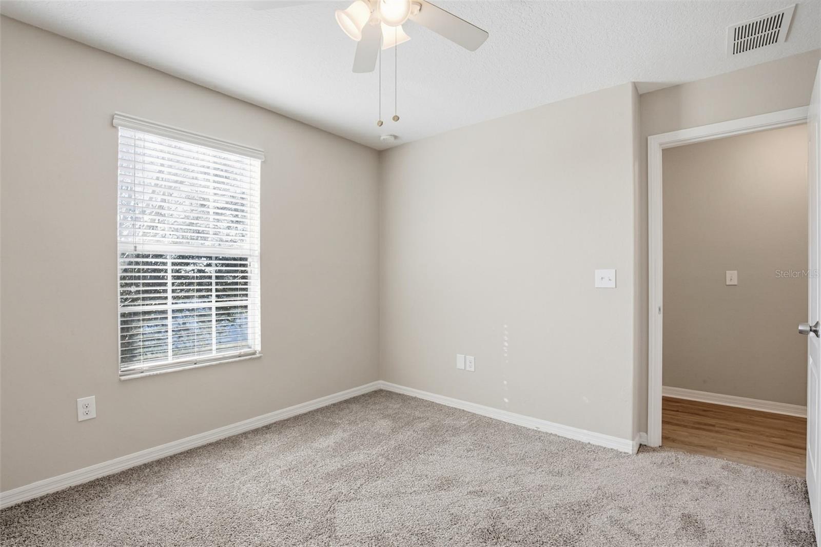 Image 37 of 51 For 12024 Streambed Drive