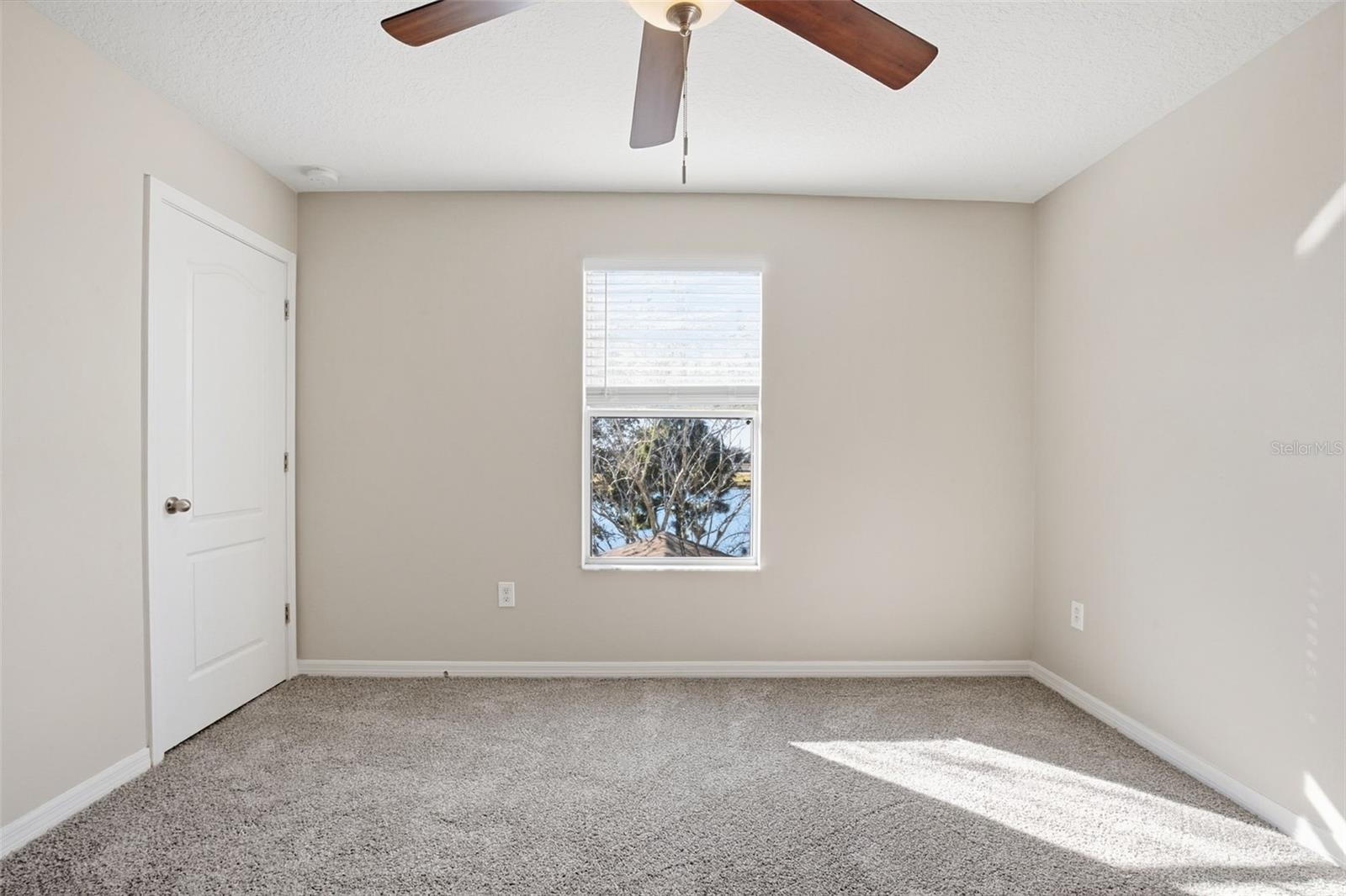 Image 38 of 51 For 12024 Streambed Drive