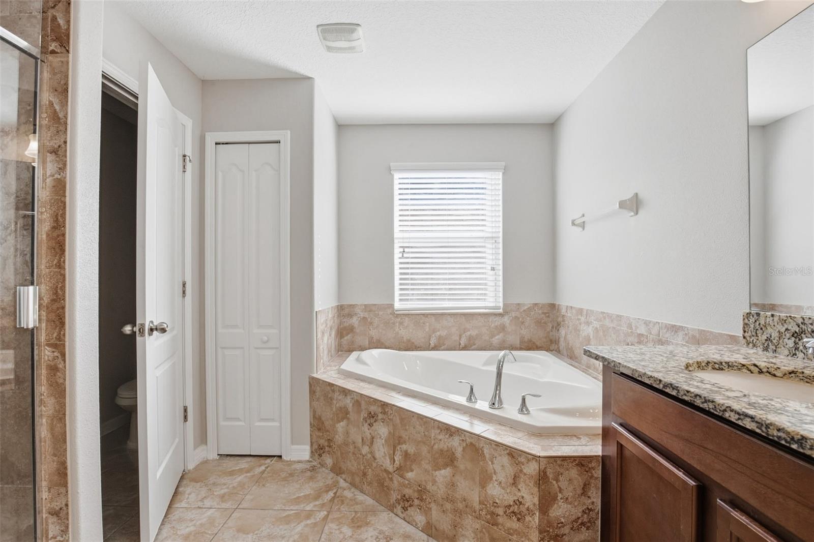 Image 43 of 51 For 12024 Streambed Drive