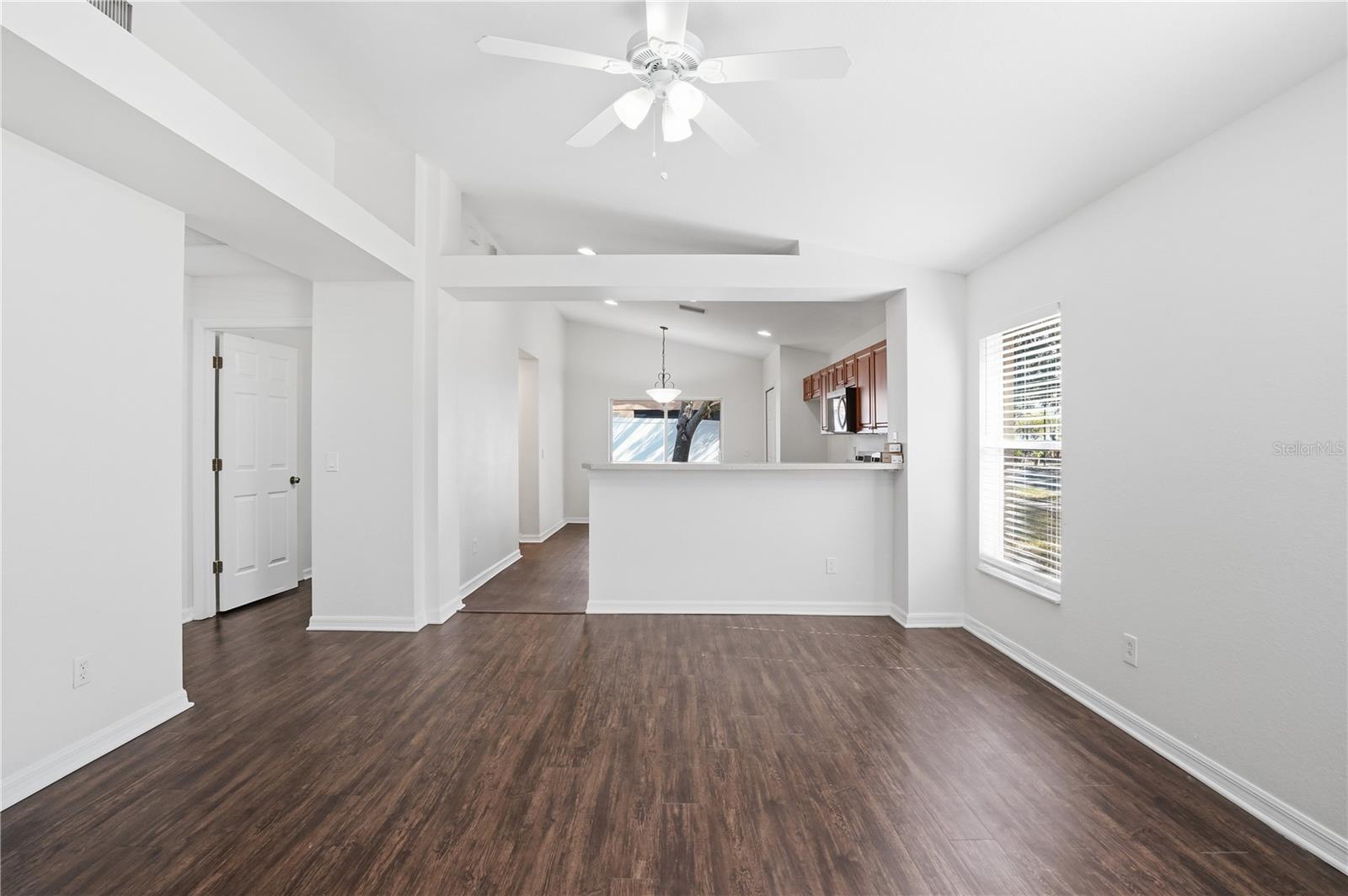 Image 15 of 28 For 11719 Crest Creek Drive