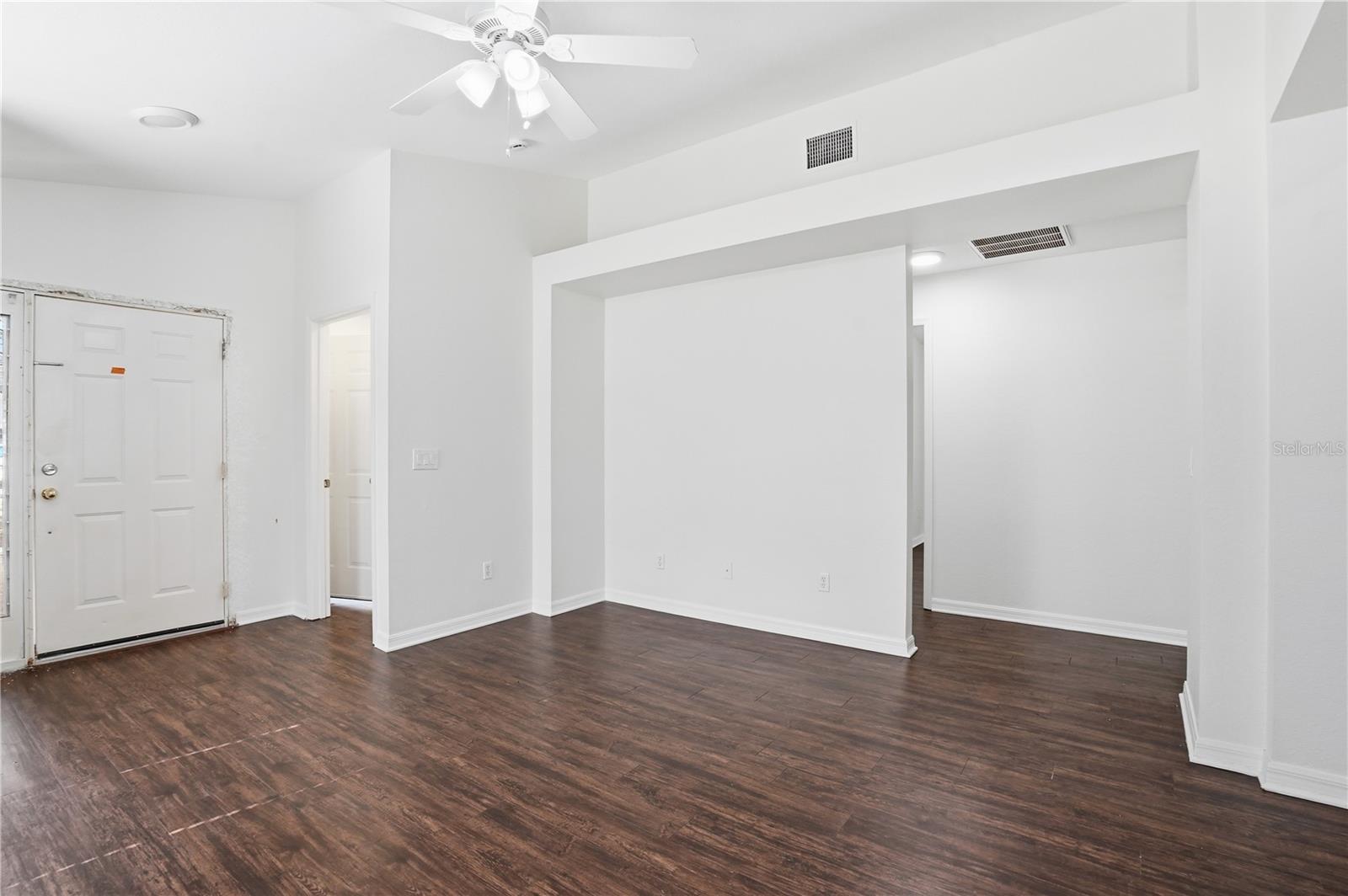 Image 16 of 28 For 11719 Crest Creek Drive